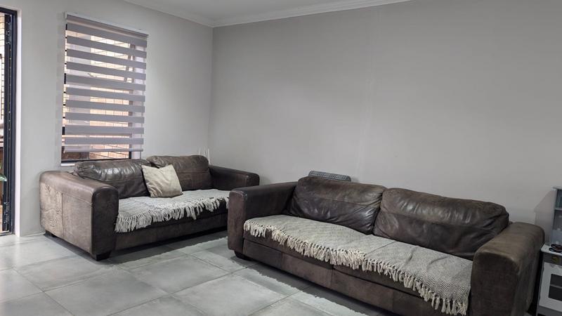 5 Bedroom Property for Sale in Die Bult Western Cape